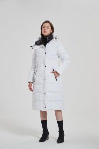 Braving the Cold in Style: How IKAZZ Women's Long Puffer Coats Offer Both Fashion and Function